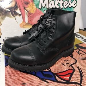 BNWT Steel Toe Butler boots, 13US- DISPLAY MODEL